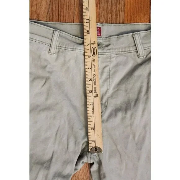 Levi's Chino XX Standard Taper Chino Pants Size 29/30 Khaki Beige Flex Stretch - Picture 5 of 10